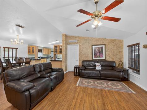 279 Highline Drive Bastrop TX 78602