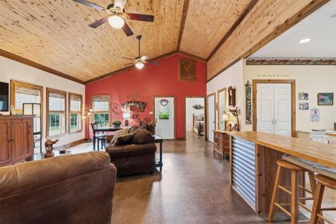 10996 Cr 311 Rockdale TX 76567