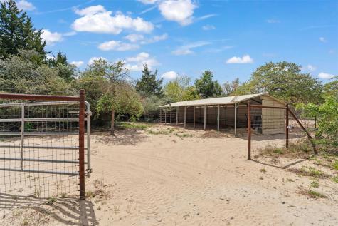10996 Cr 311 Rockdale TX 76567