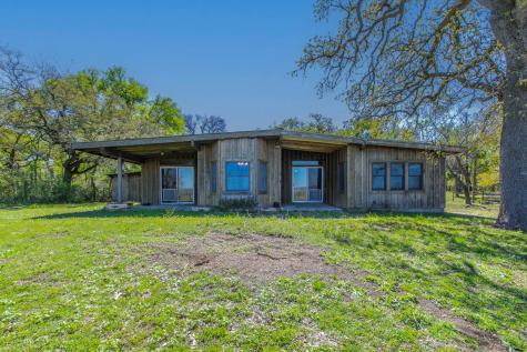 1500 County Road 405 Buckholts TX 76518