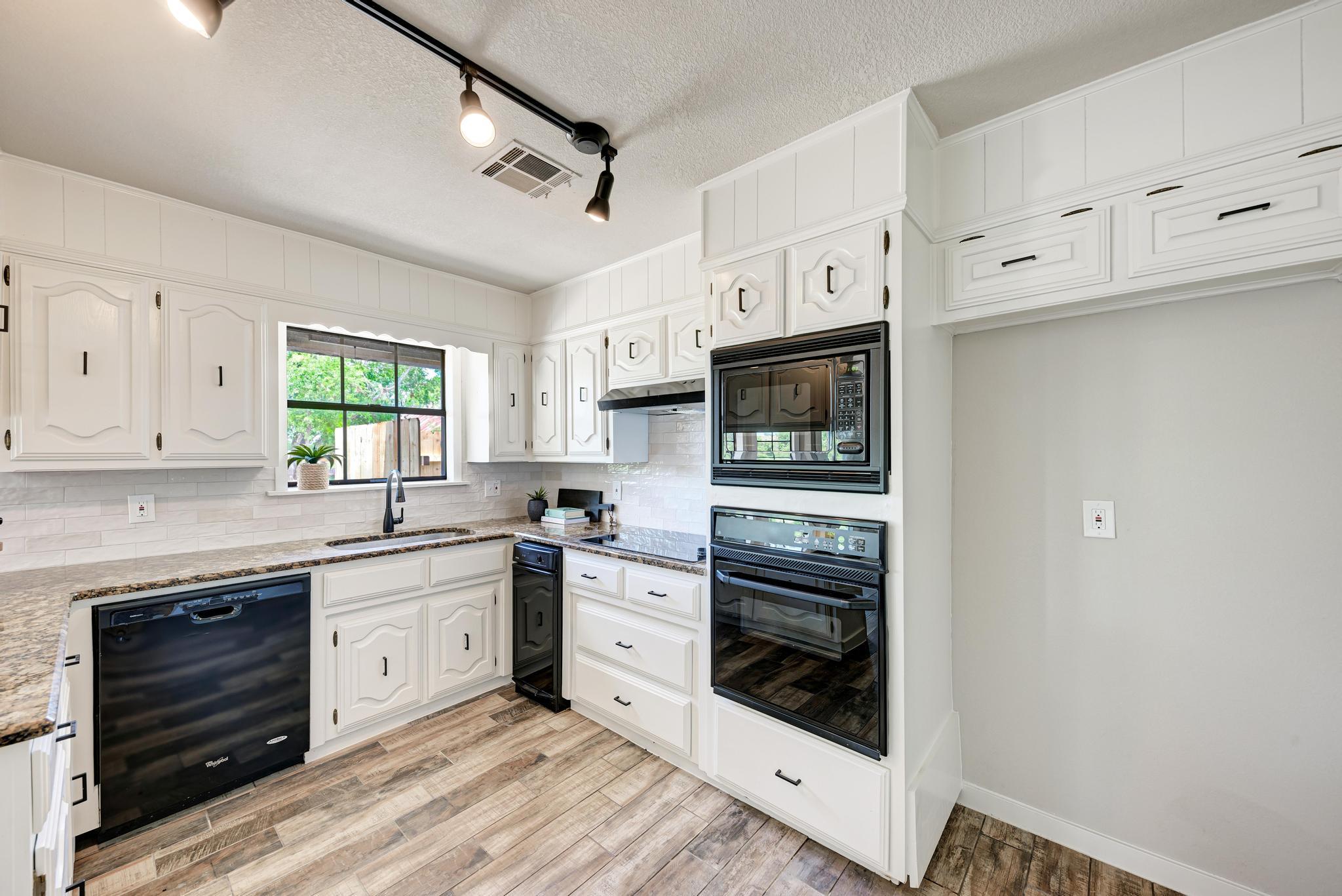 2365 Hackberry Road Salado TX 76571