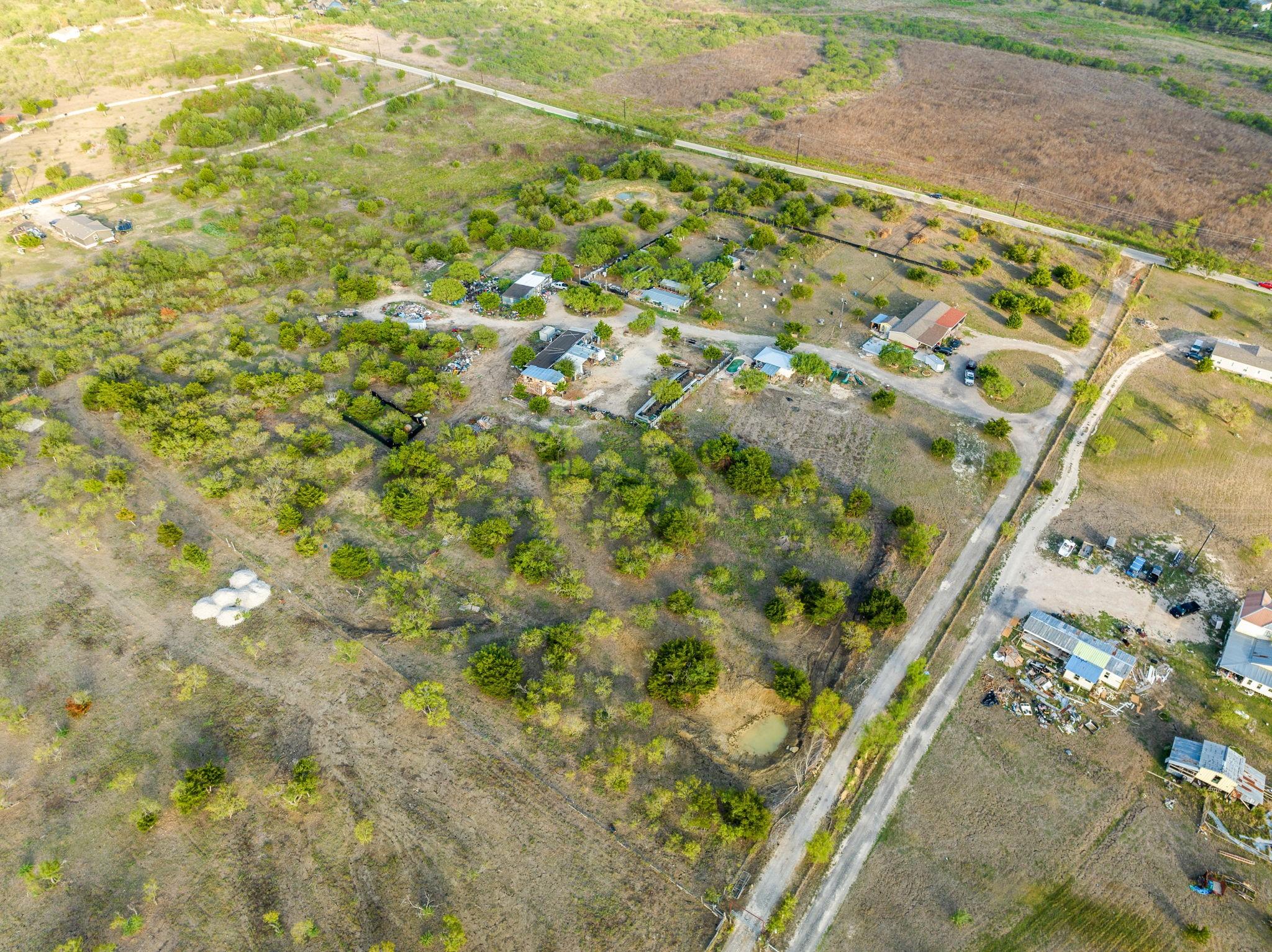 835 Tomahawk Trail Dale TX 78616