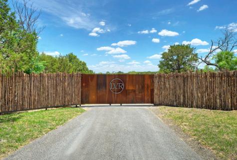 0000 Gibson-best Road Hye TX 78635