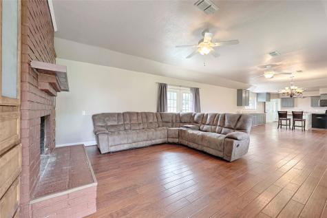 341 County Road 233 Road Hallettsville TX 77964
