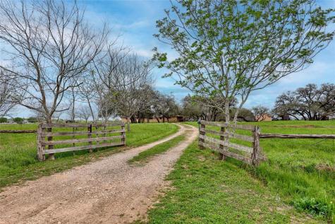 341 County Road 233 Road Hallettsville TX 77964