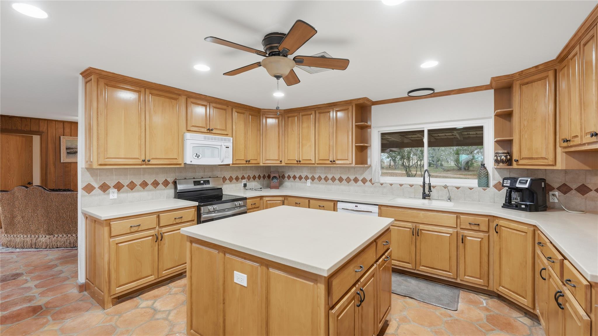 1211 Leissner School Road Seguin TX 78155