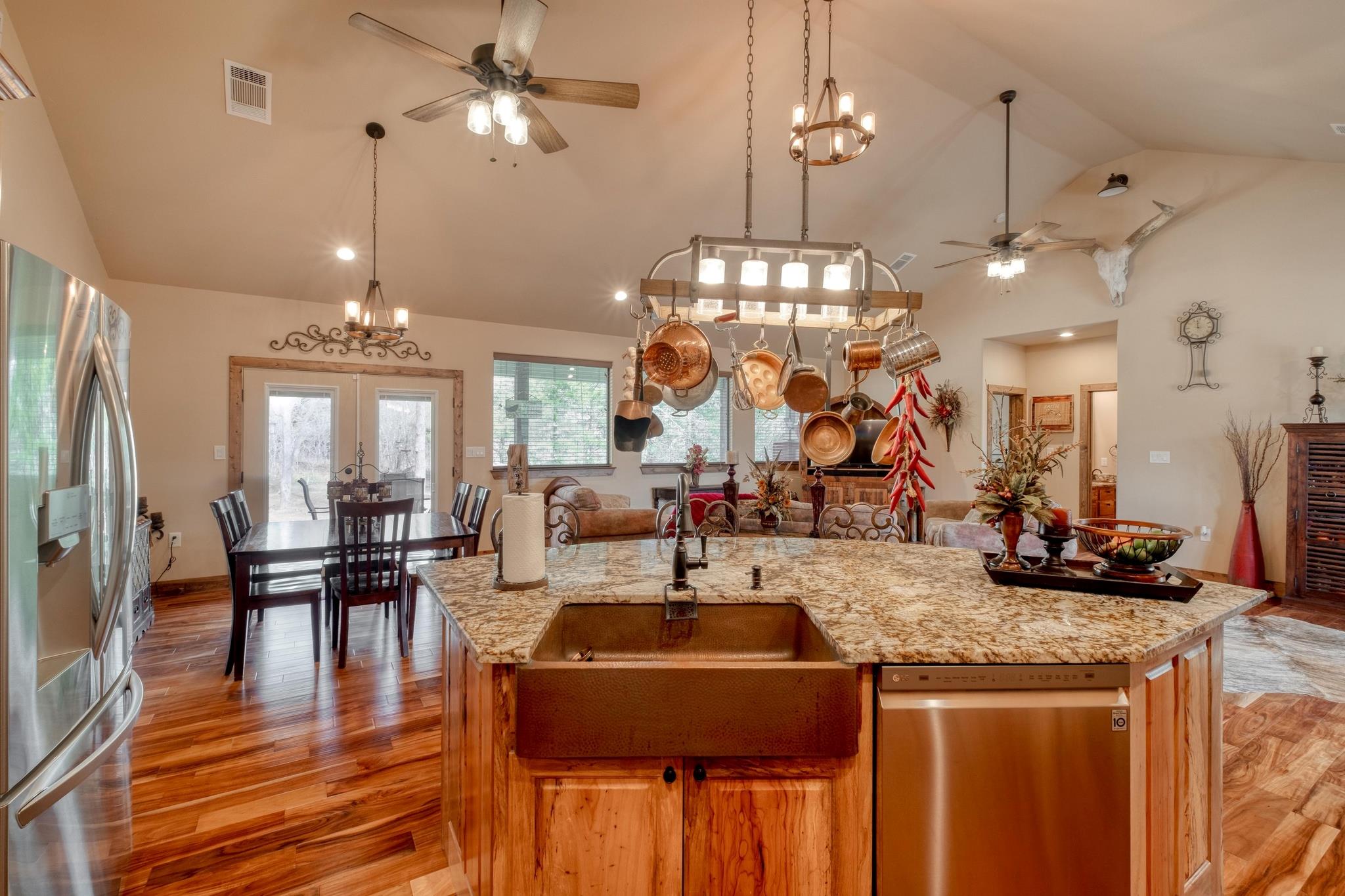 7152 Taylorsville Road Dale TX 78616