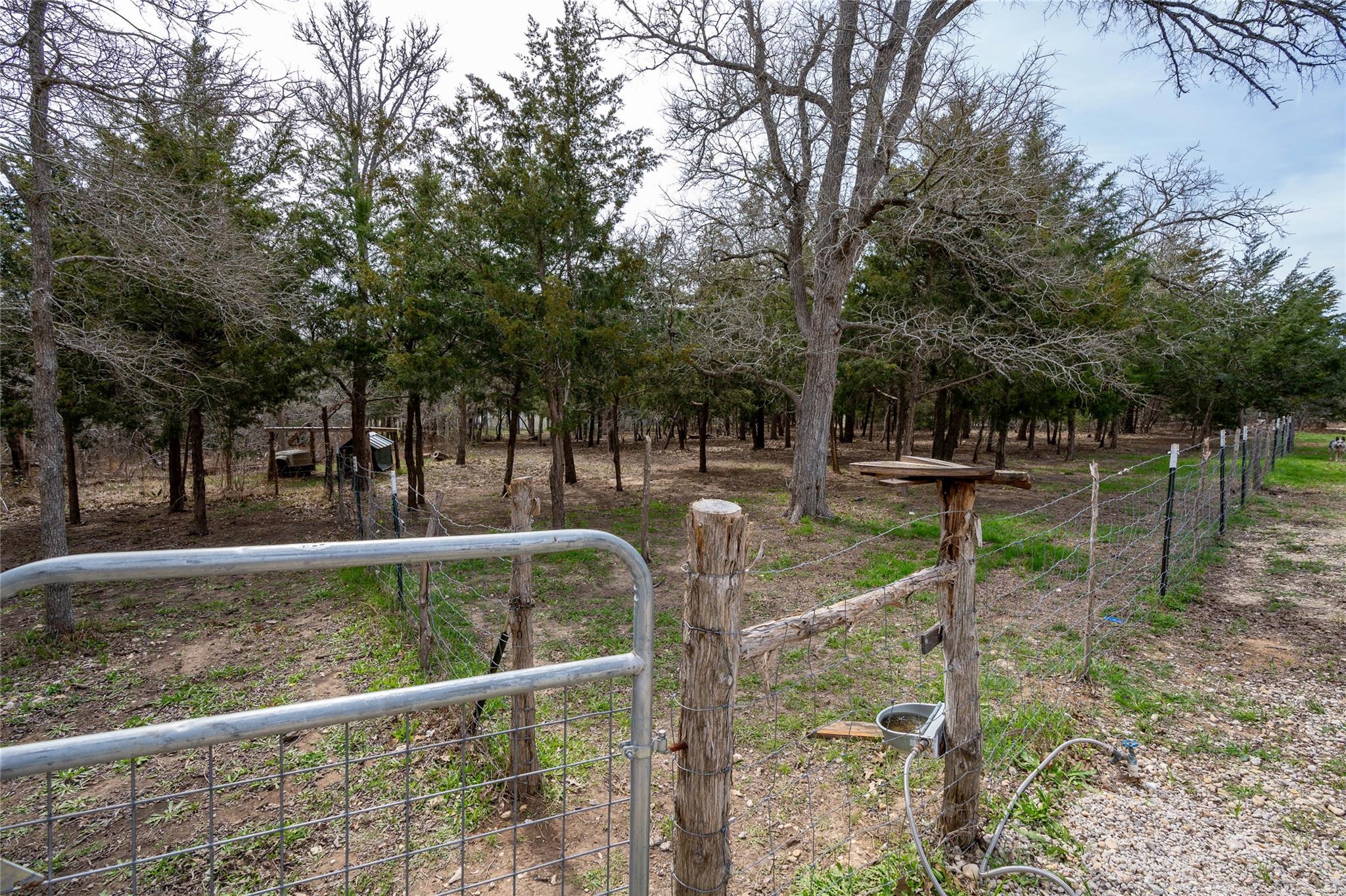 7152 Taylorsville Road Dale TX 78616