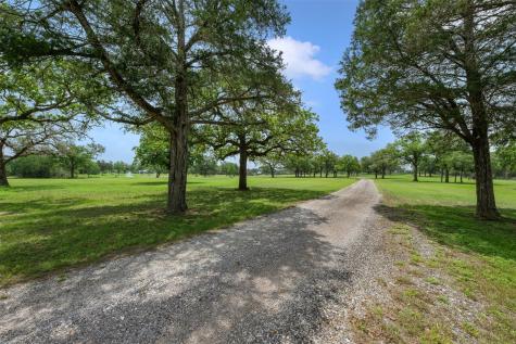1304 E State Highway 71 West Point TX 78963
