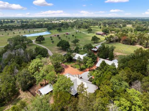 1304 E State Highway 71 West Point TX 78963
