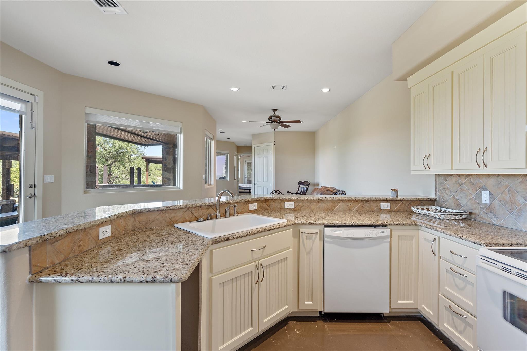 175 Scenic Ridge Drive Spicewood TX 78669