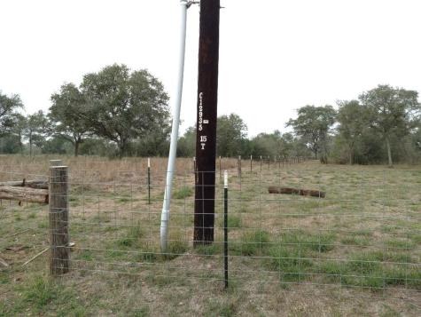 251 Lefty Lane Goliad TX 77963