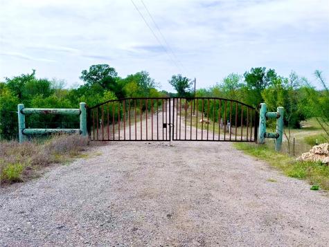 9024 Lockwood Springs Road Manor TX 78653