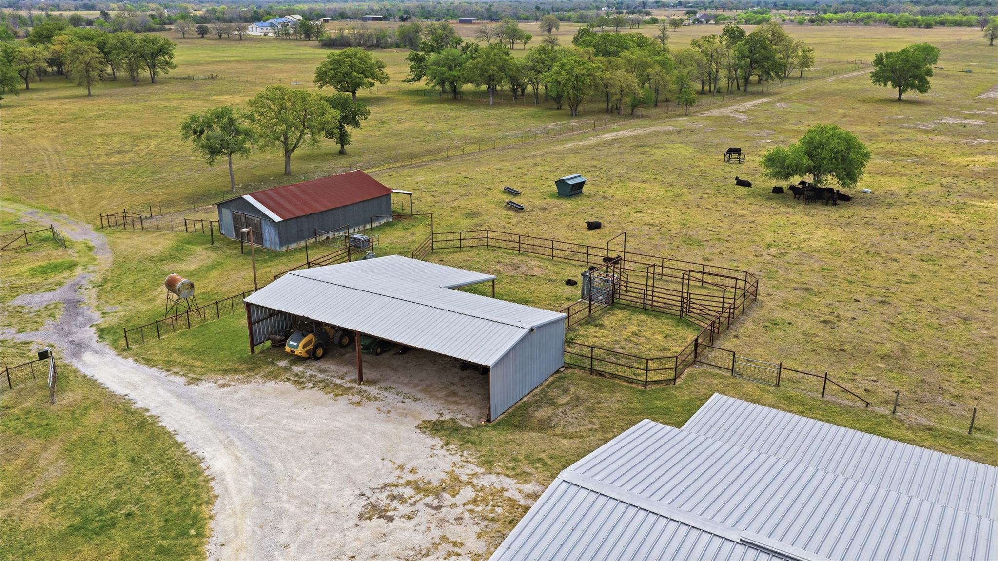 13661 E Highway 90 Kingsbury TX 78638