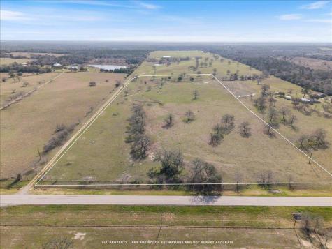 4504 State Highway 304 Rosanky TX 78953