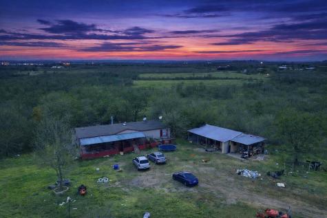 13802 Hokanson Road Del Valle TX 78617