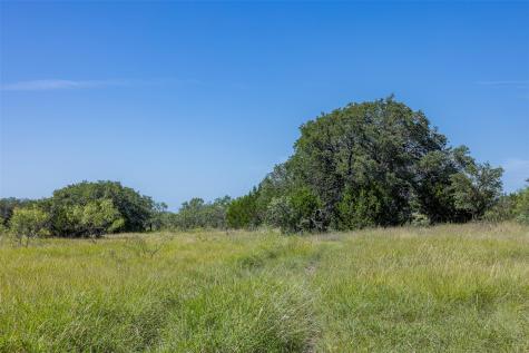 2050 W. 17th Street Brady TX 76825