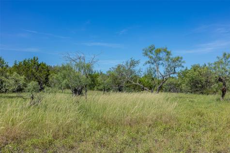 2050 W. 17th Street Brady TX 76825