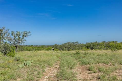 2050 W. 17th Street Brady TX 76825