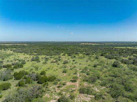 2050 W. 17th Street Brady TX 76825