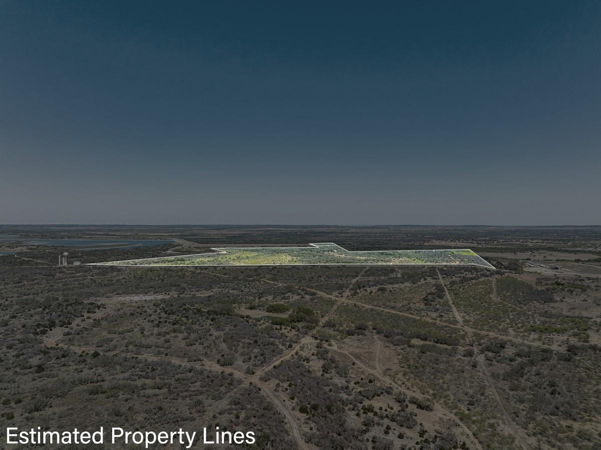 2050 W. 17th Street Brady TX 76825