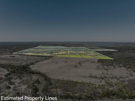 2050 W. 17th Street Brady TX 76825