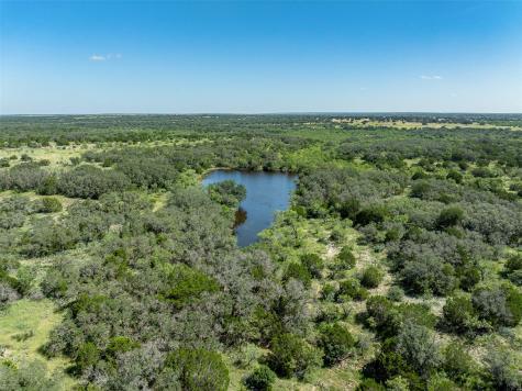 2050 W. 17th Street Brady TX 76825