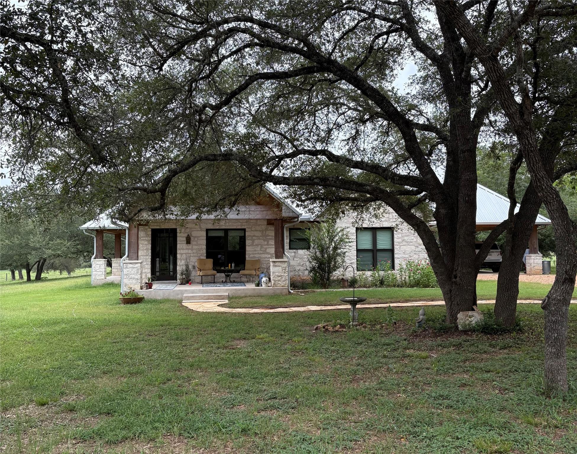2656 River Bend Road Smithville TX 78957