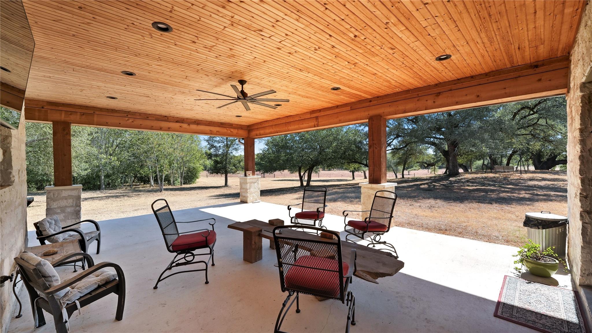 2656 River Bend Road Smithville TX 78957