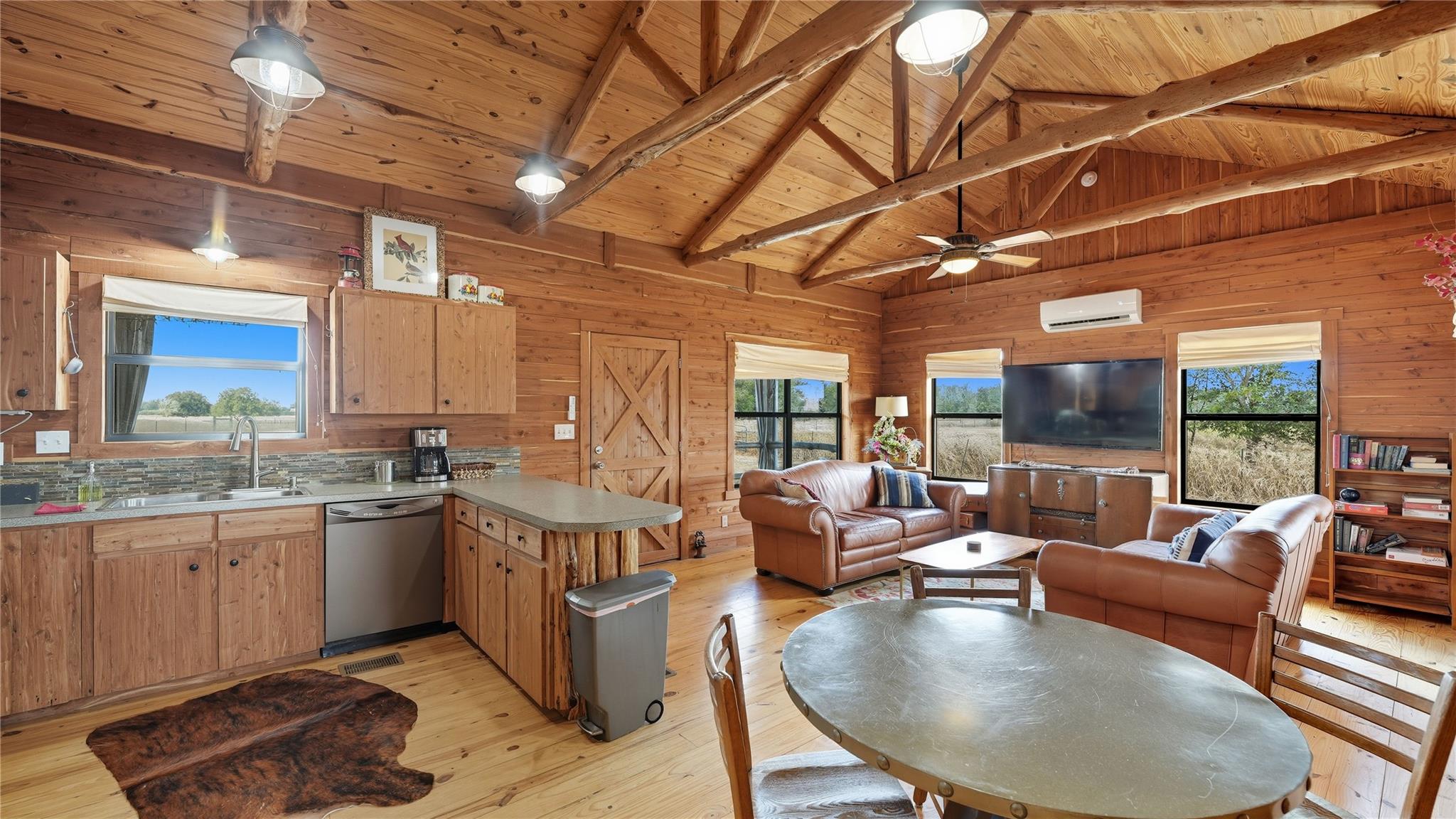 2656 River Bend Road Smithville TX 78957
