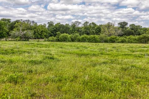 5233 County Road 106 Caldwell TX 77836