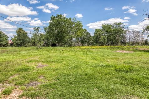 5233 County Road 106 Caldwell TX 77836