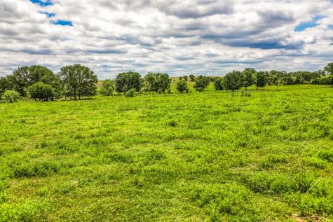 5233 County Road 106 Caldwell TX 77836