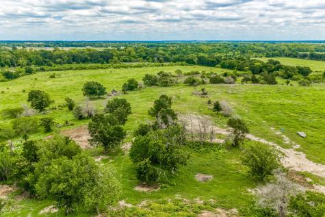 5233 County Road 106 Caldwell TX 77836
