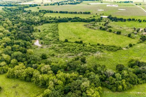 5233 County Road 106 Caldwell TX 77836