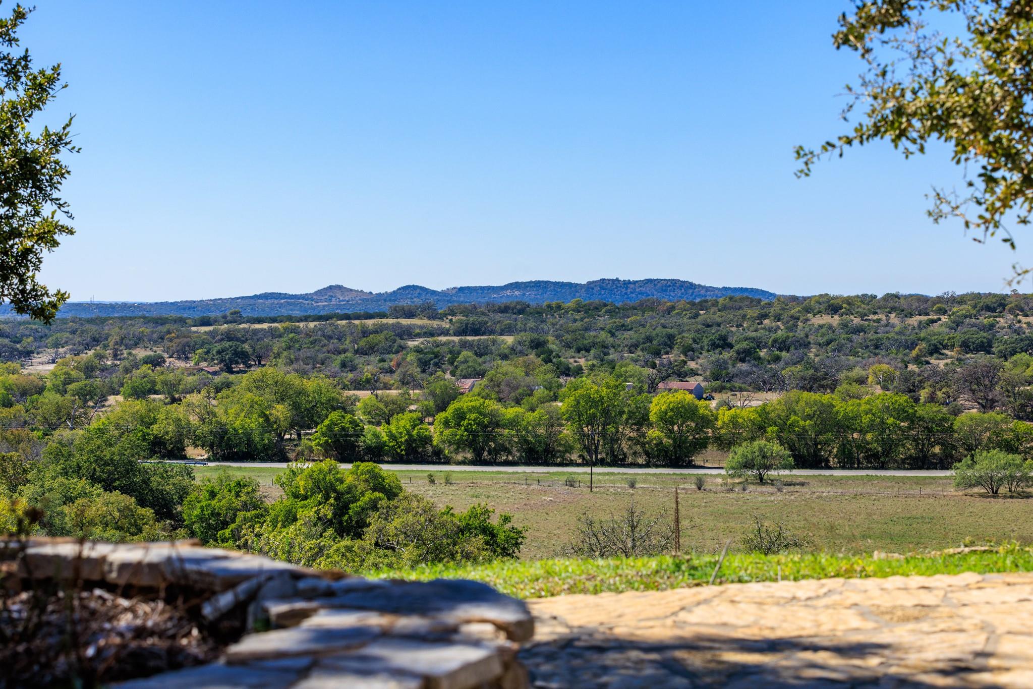241 N Us 87 Highway Comfort TX 78013