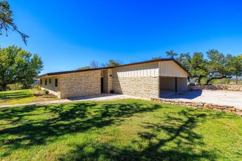 241 N Us 87 Highway Comfort TX 78013