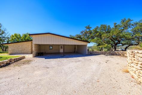 241 N Us 87 Highway Comfort TX 78013