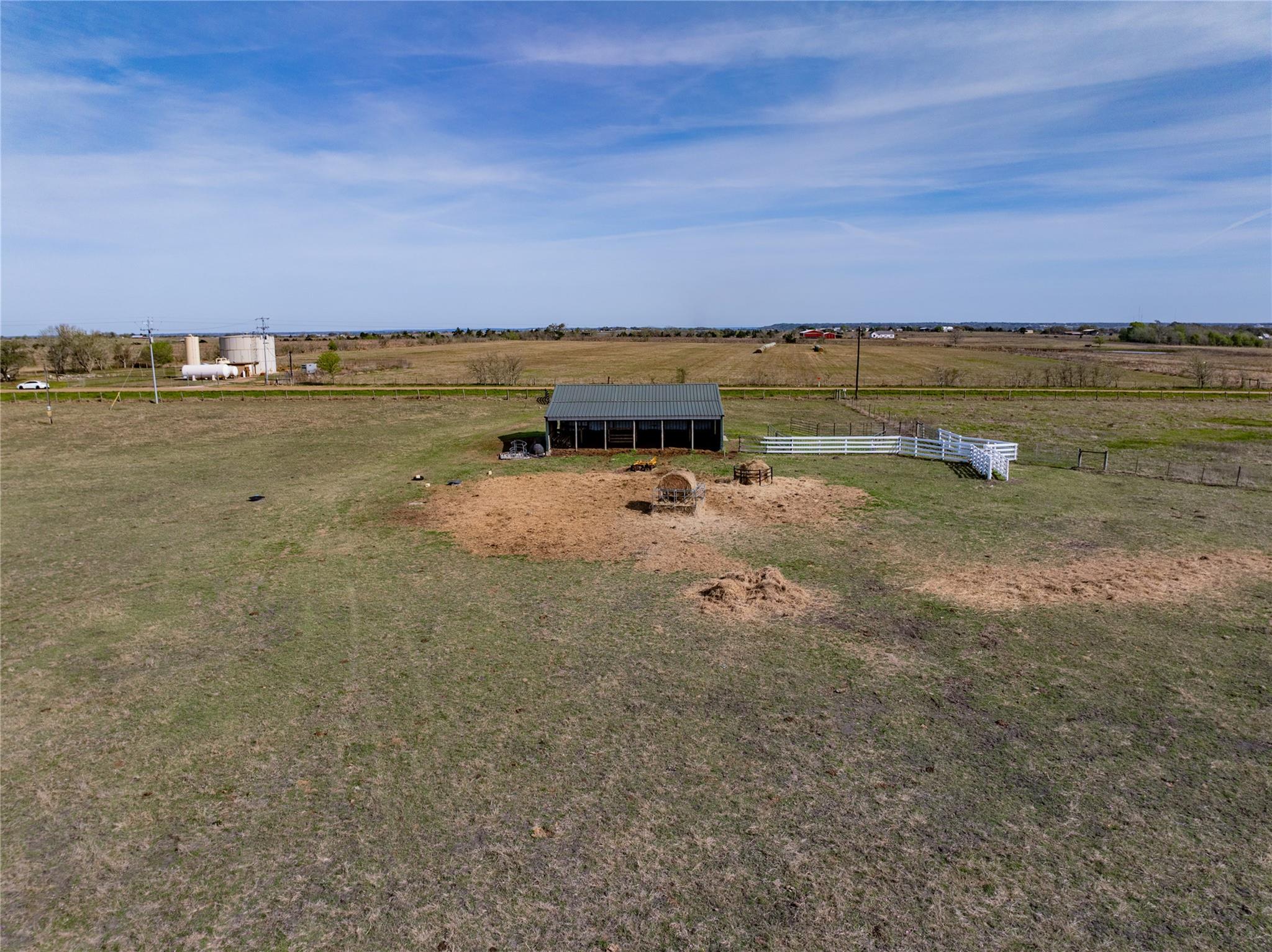 555 Knape Road La Grange TX 78945