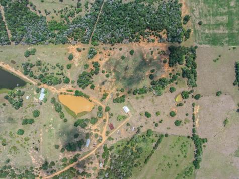 1371 Private Road 2051 Giddings TX 78942