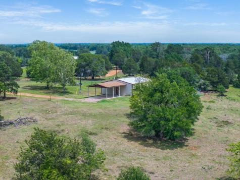 1371 Private Road 2051 Giddings TX 78942