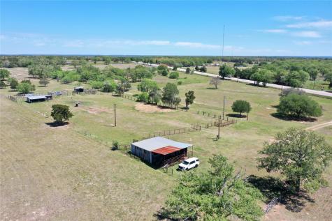 924 Hwy 95 S Smithville TX 78957