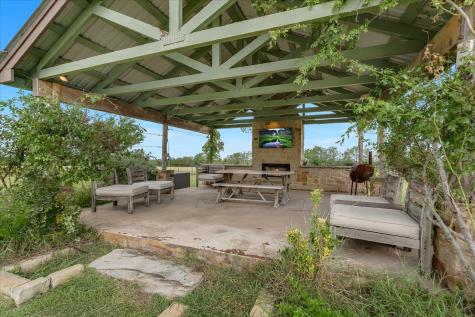 400 Little El Paso Road Martindale TX 78655