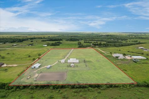 400 Little El Paso Road Martindale TX 78655