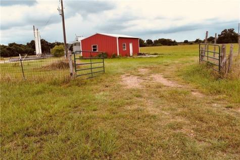 1409 Antioch Road Paige TX 78659