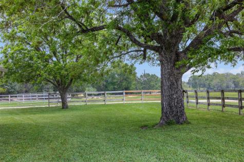 1016 County Road 306 Rockdale TX 76567