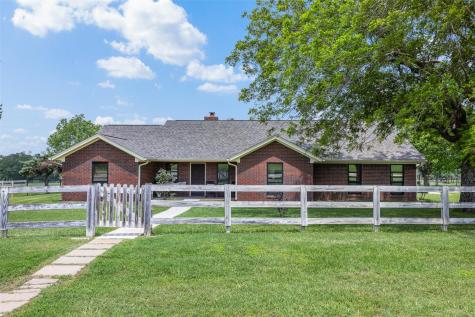 1016 County Road 306 Rockdale TX 76567