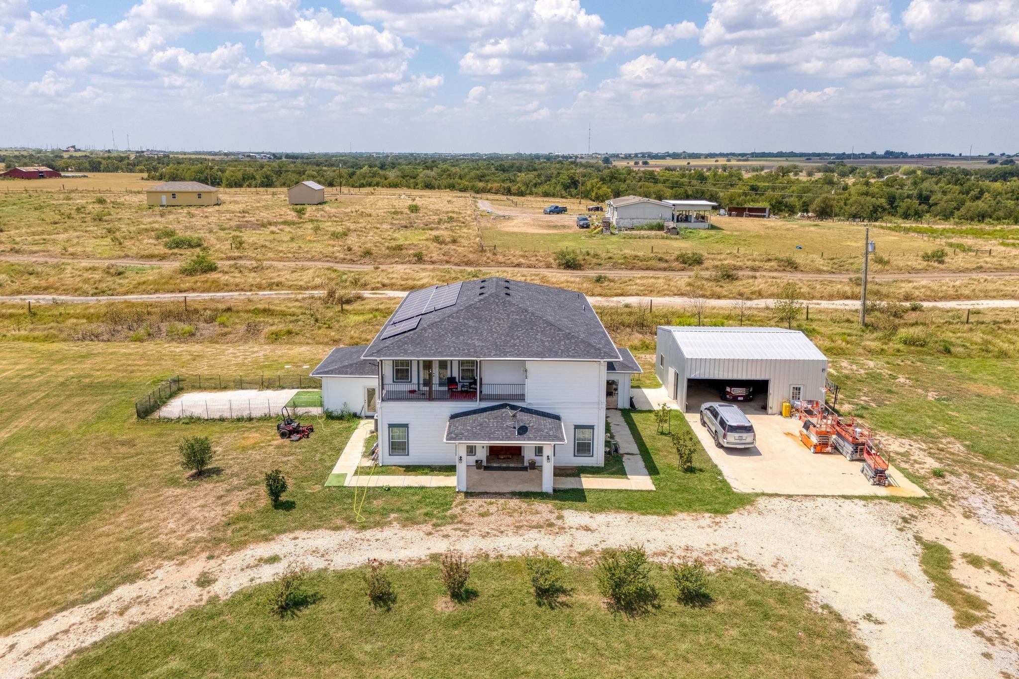 1601 County Road 466 Elgin TX 78621