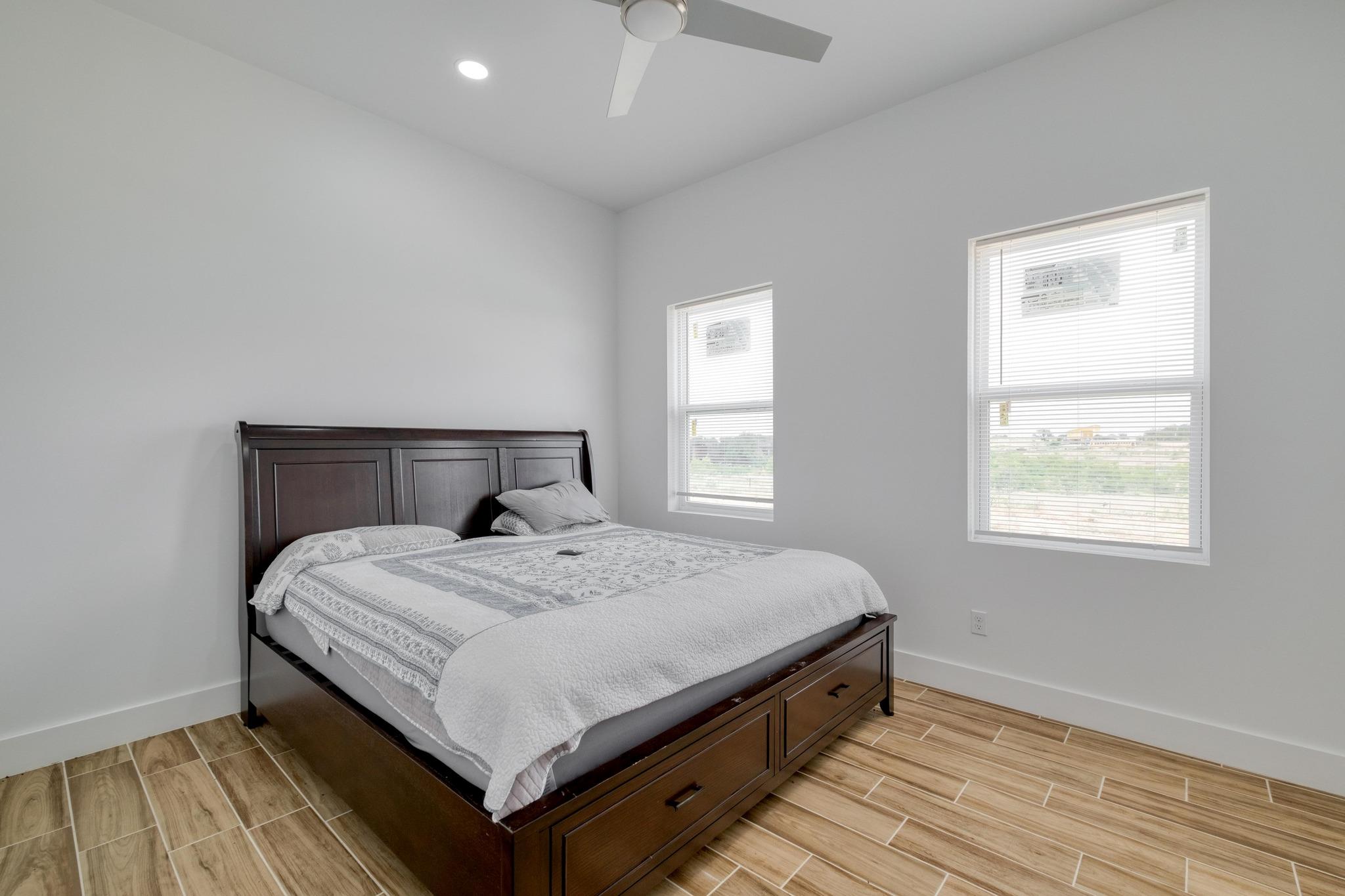 1601 County Road 466 Elgin TX 78621