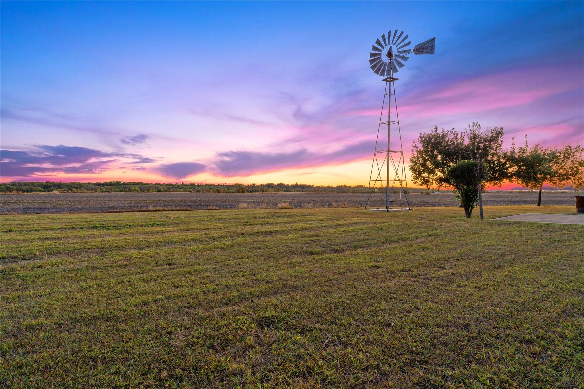400 County Road 483 Taylor TX 76574